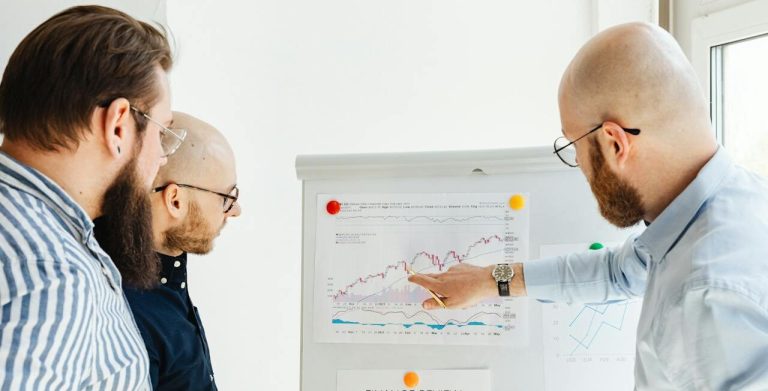 payroll reporting HR data analytics